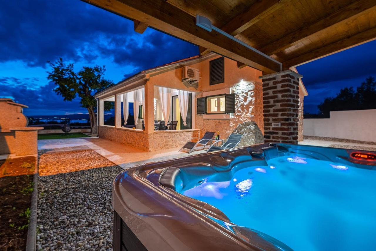 Holiday Home Figurica Novigrad  ภายนอก รูปภาพ