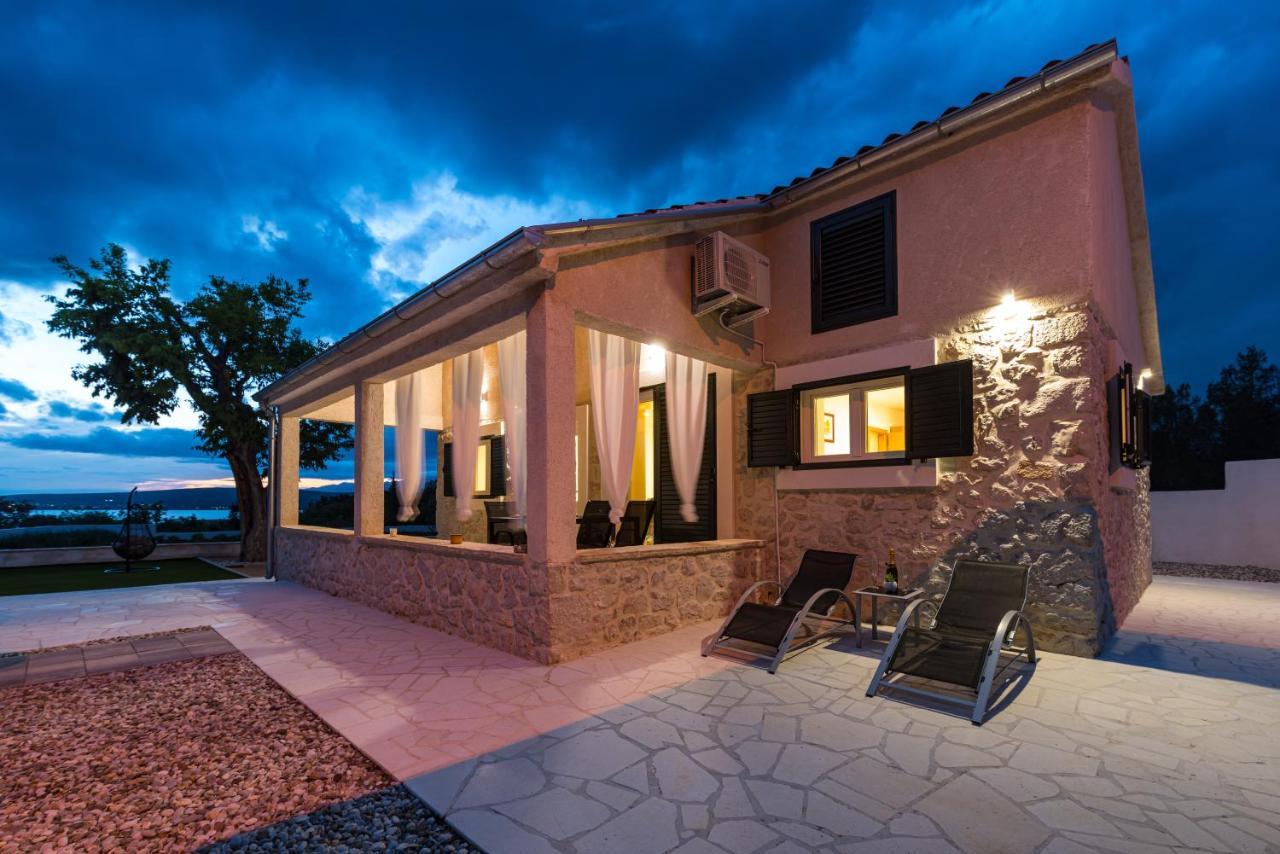Holiday Home Figurica Novigrad  ภายนอก รูปภาพ