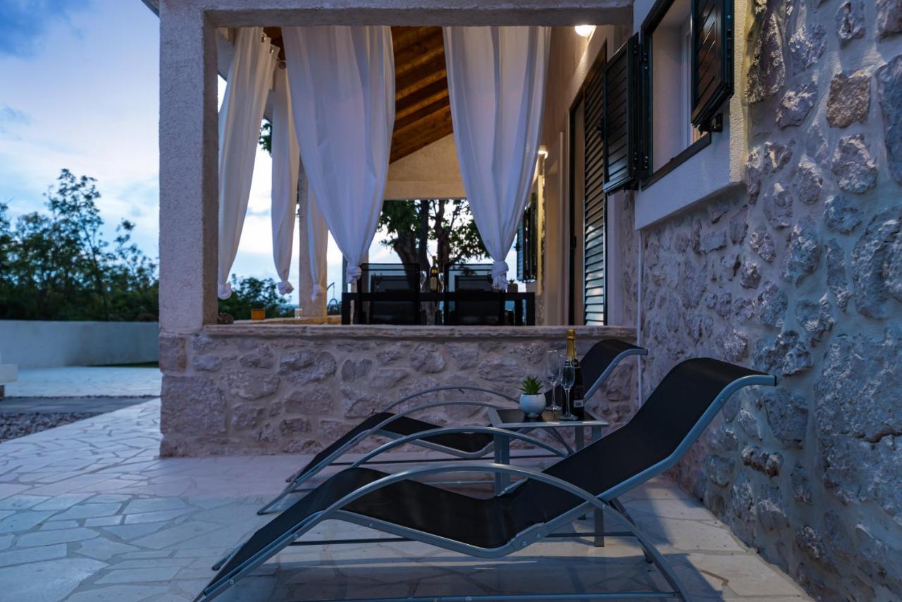 Holiday Home Figurica Novigrad  ภายนอก รูปภาพ