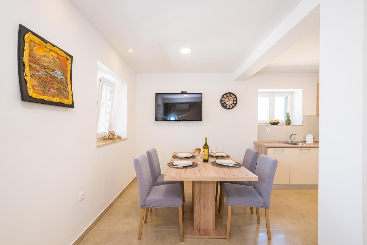 Holiday Home Figurica Novigrad  ภายนอก รูปภาพ