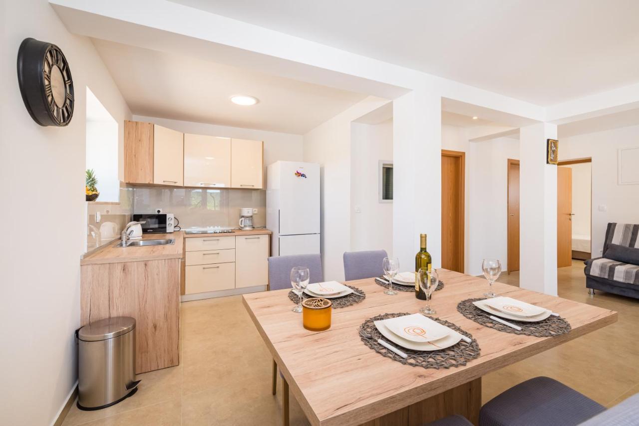 Holiday Home Figurica Novigrad  ภายนอก รูปภาพ