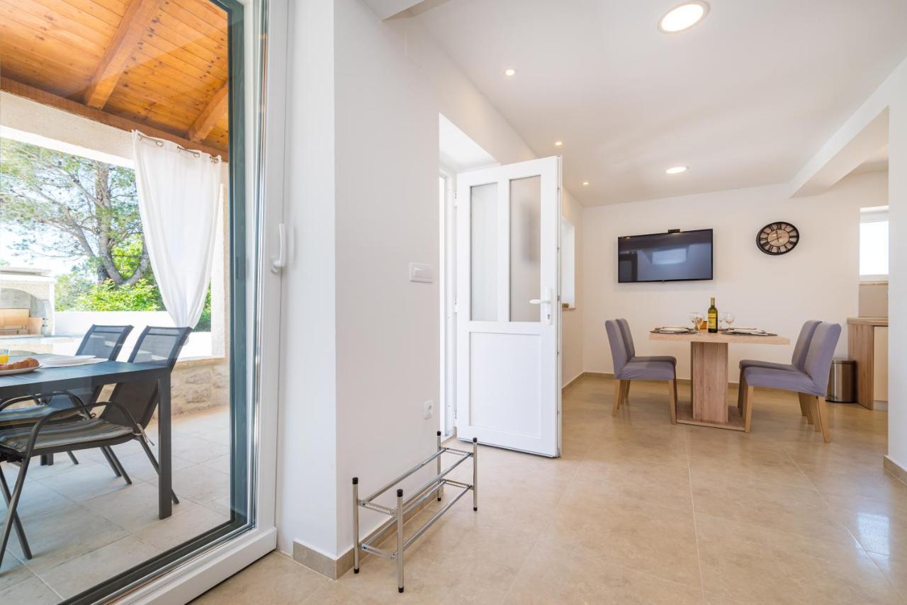 Holiday Home Figurica Novigrad  ภายนอก รูปภาพ