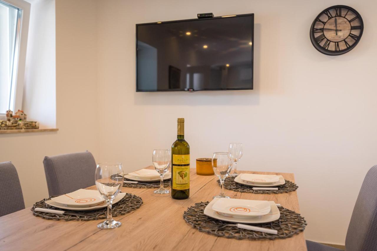 Holiday Home Figurica Novigrad  ภายนอก รูปภาพ